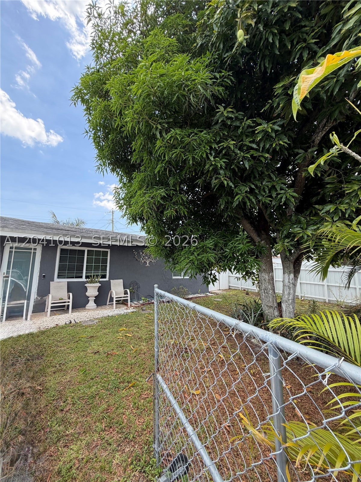 2300 SW 43rd Ave
