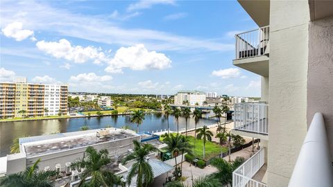 Tiny photo for 3020 NE 32nd Ave #716, Fort Lauderdale, FL 33308 (MLS # A12025925)