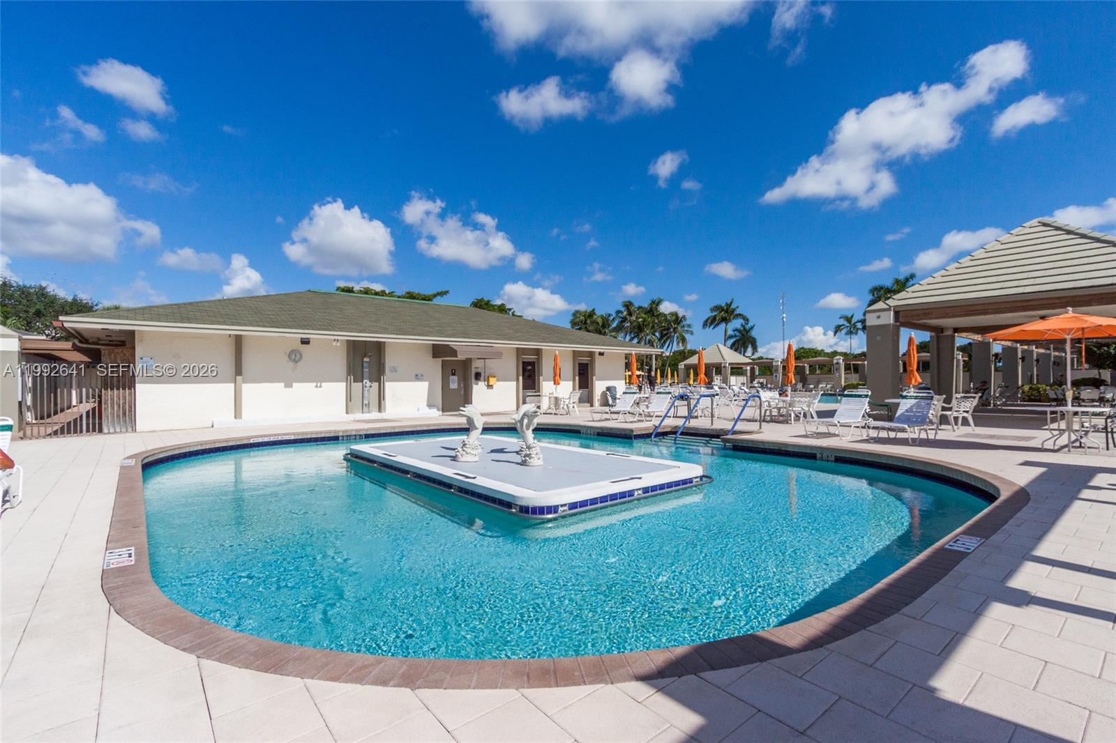 LUCAYA VILLAGE - Residential