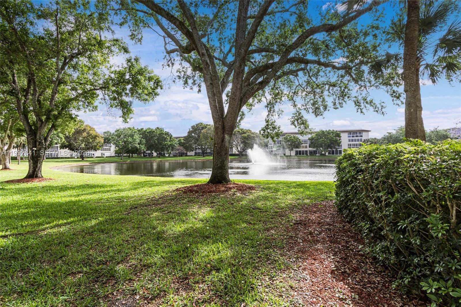 LUCAYA VILLAGE - Residential