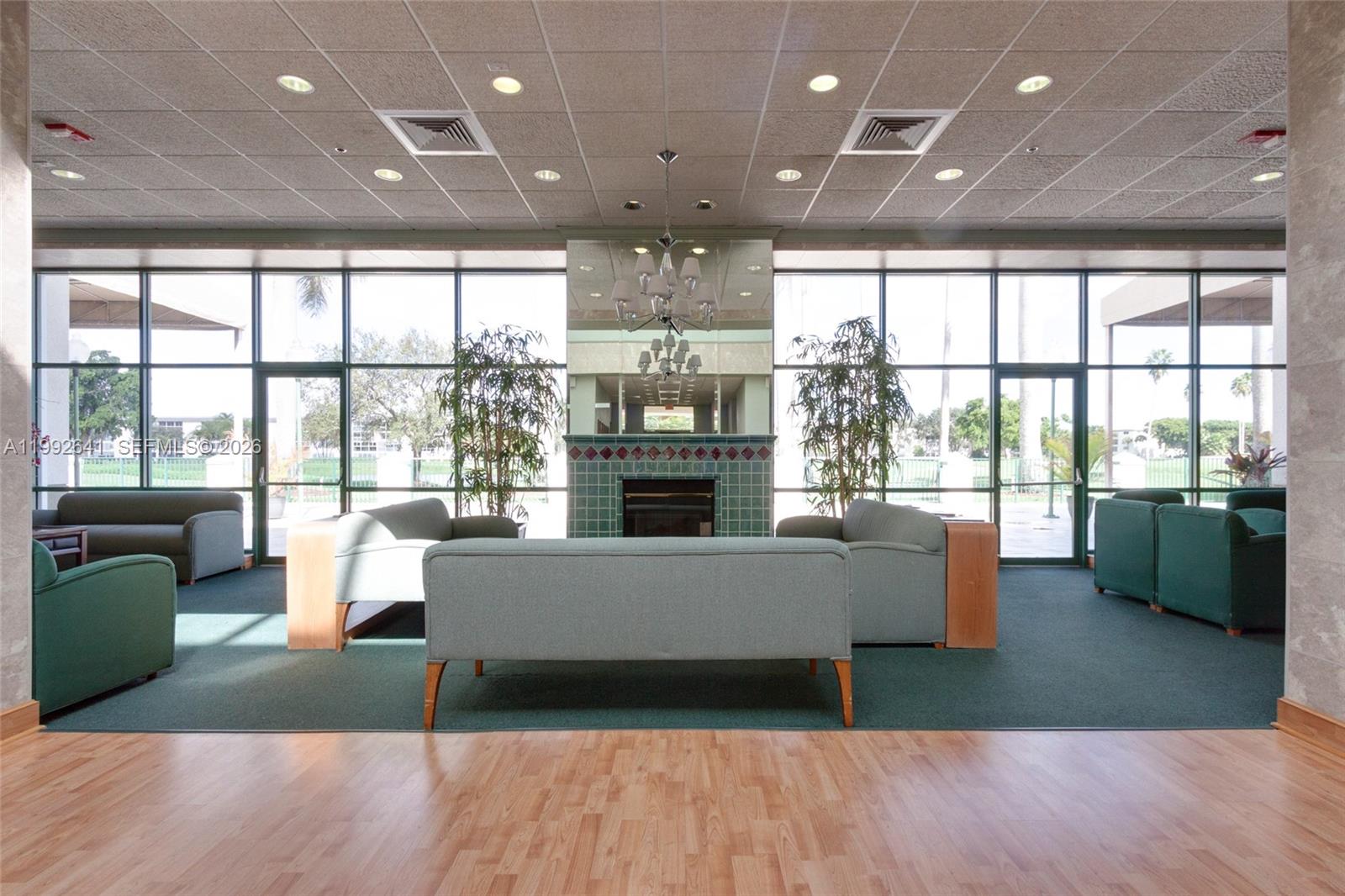 LUCAYA VILLAGE - Residential