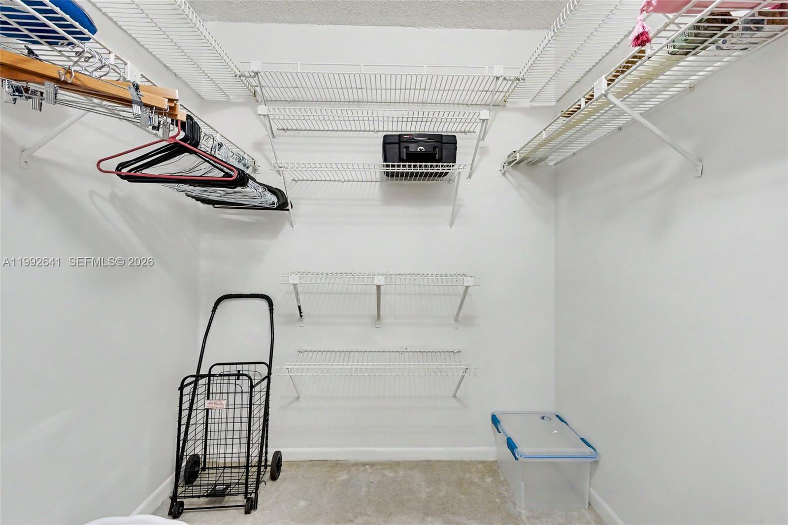 LUCAYA VILLAGE - Residential