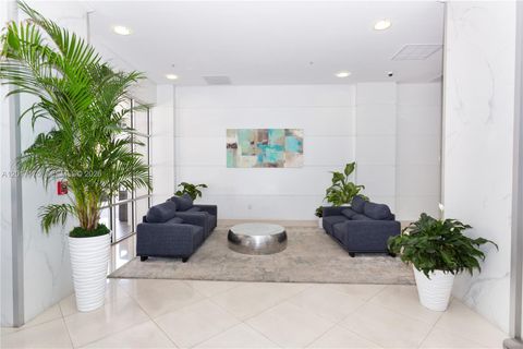 Tiny photo for 19370 Collins Ave #621, Sunny Isles Beach, FL 33160 (MLS # A12017173)