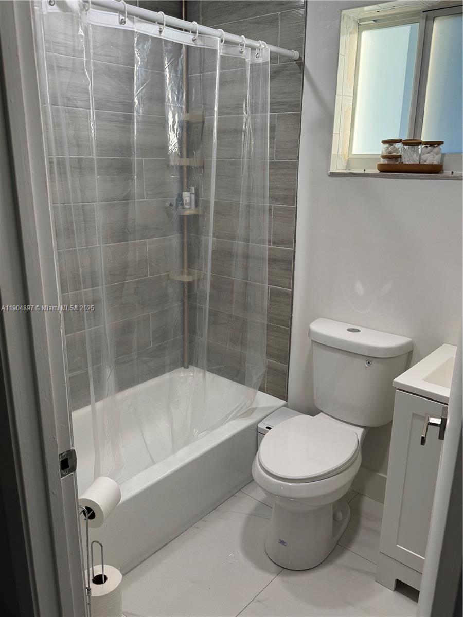 NORWOOD 3 ADDN SEC 1 - Residential Lease