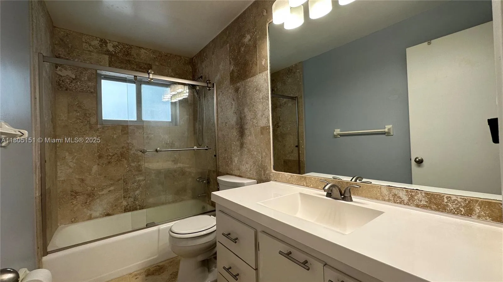 Hollywood, Florida 33019, United States, 4 Bedrooms Bedrooms, ,4 BathroomsBathrooms,Residential,Active,135251