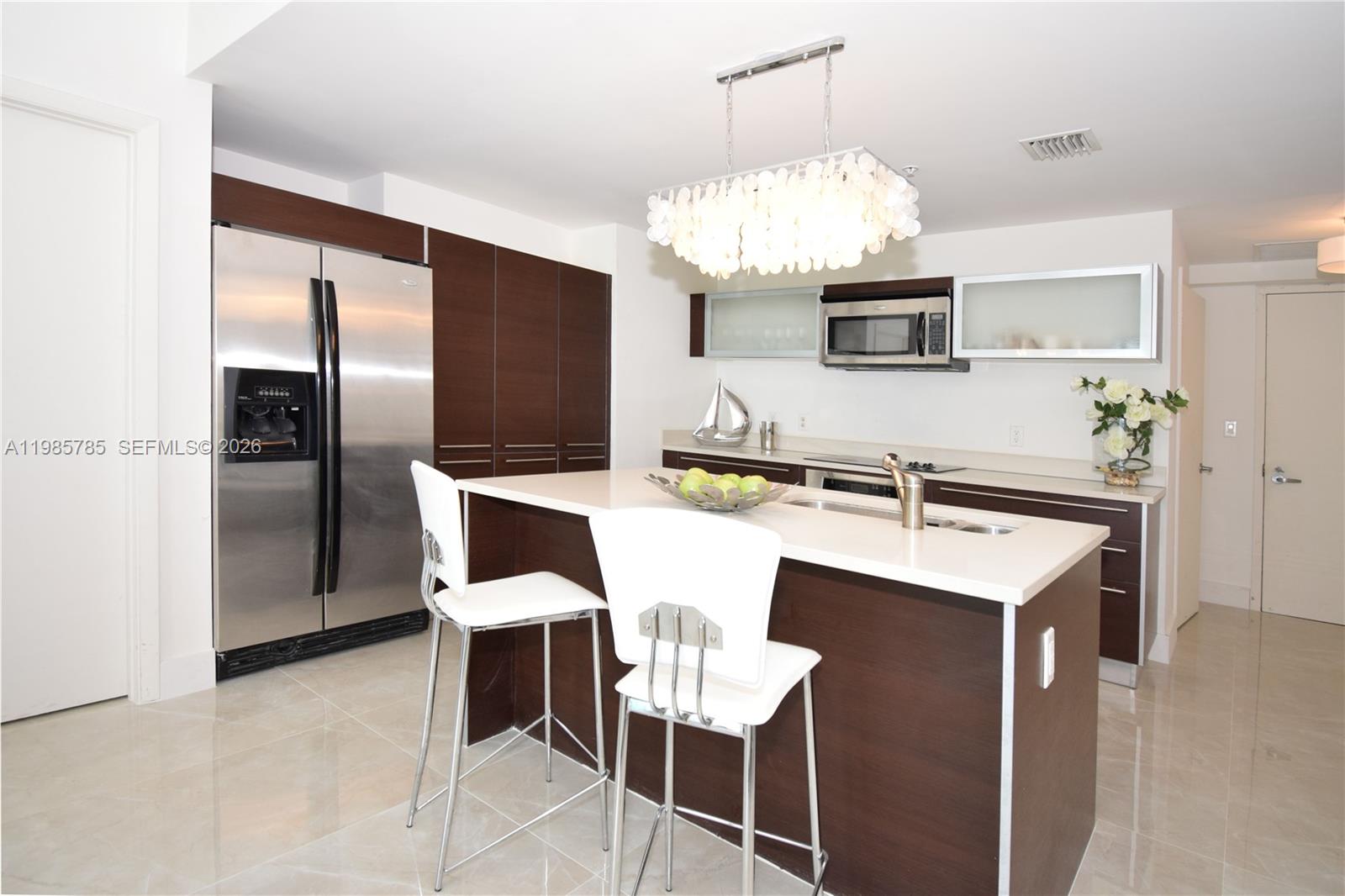 QUANTUM ON THE BAY CONDO - Residential