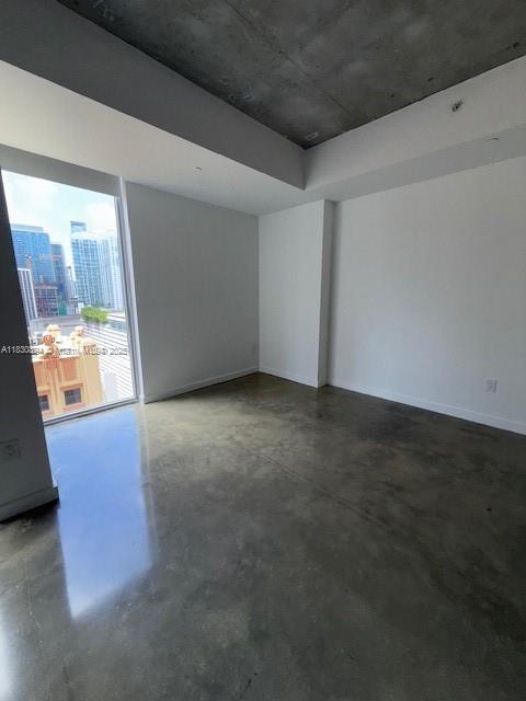 151 SE 1st St 1607