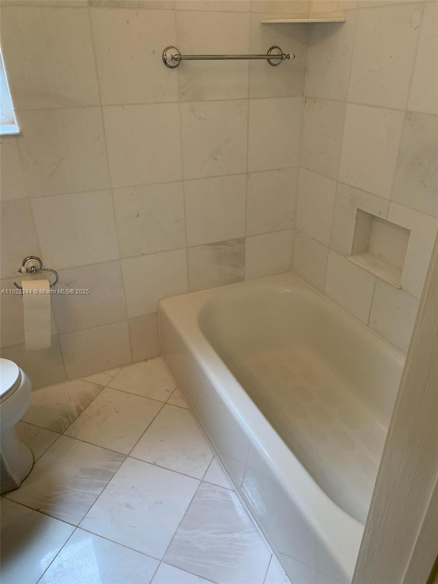 CORAL GABLES SEC A - Residential Lease