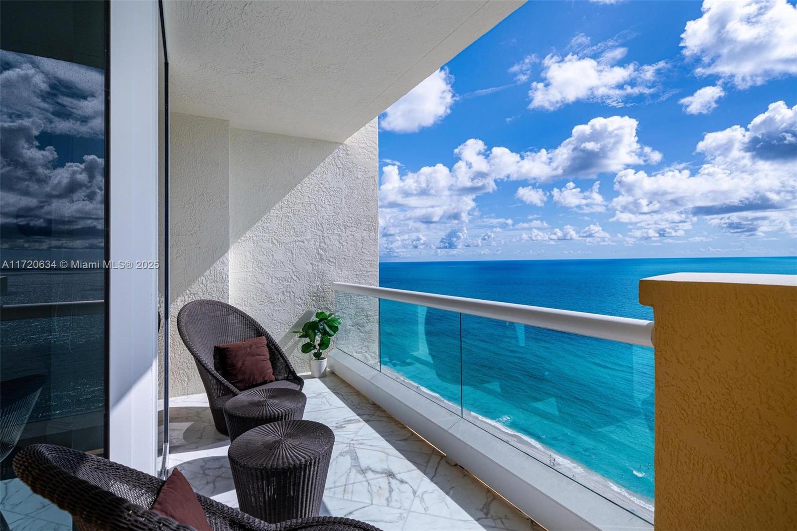 ACQUALINA OCEAN RESIDENCE - Residential