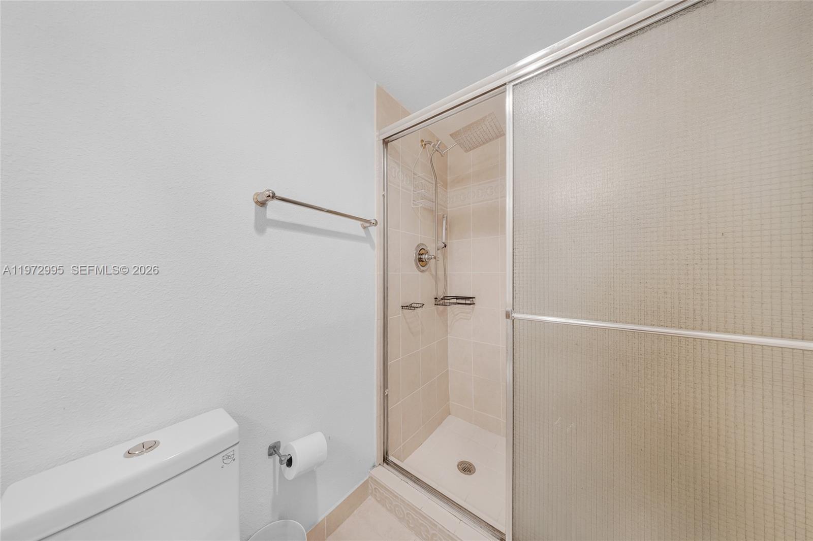 IMPERIAL TOWERS CONDO - Residential Lease