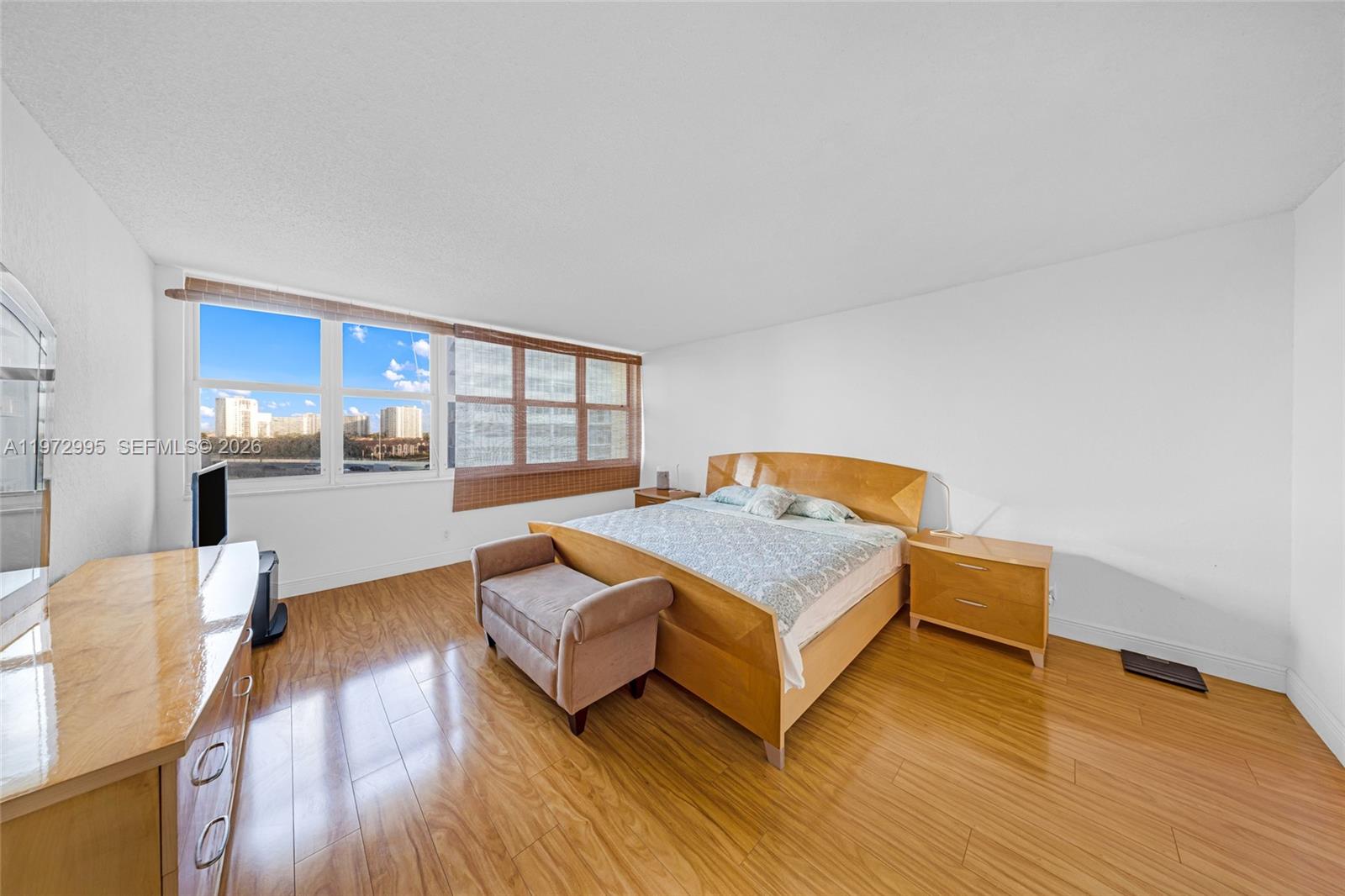 IMPERIAL TOWERS CONDO - Residential Lease