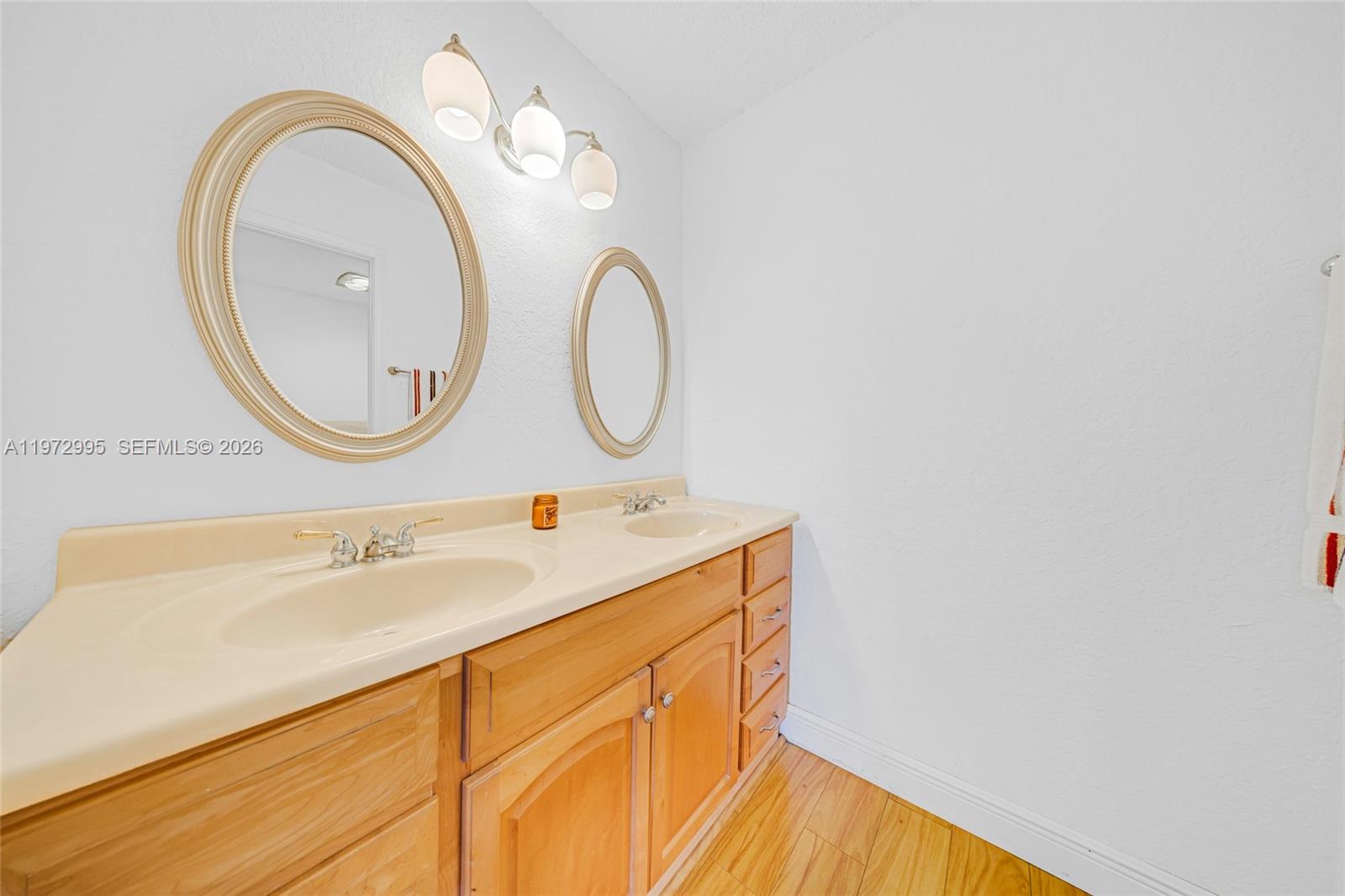 IMPERIAL TOWERS CONDO - Residential Lease