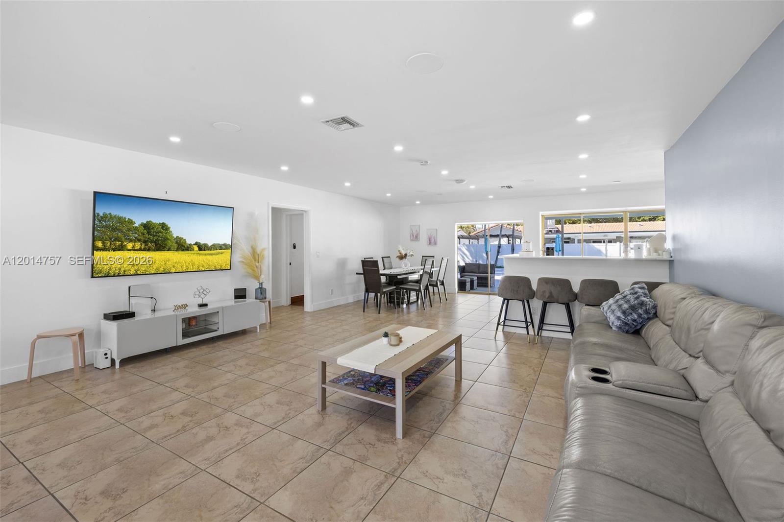 HOLLYWOOD HILLS NORTH SEC - Residential