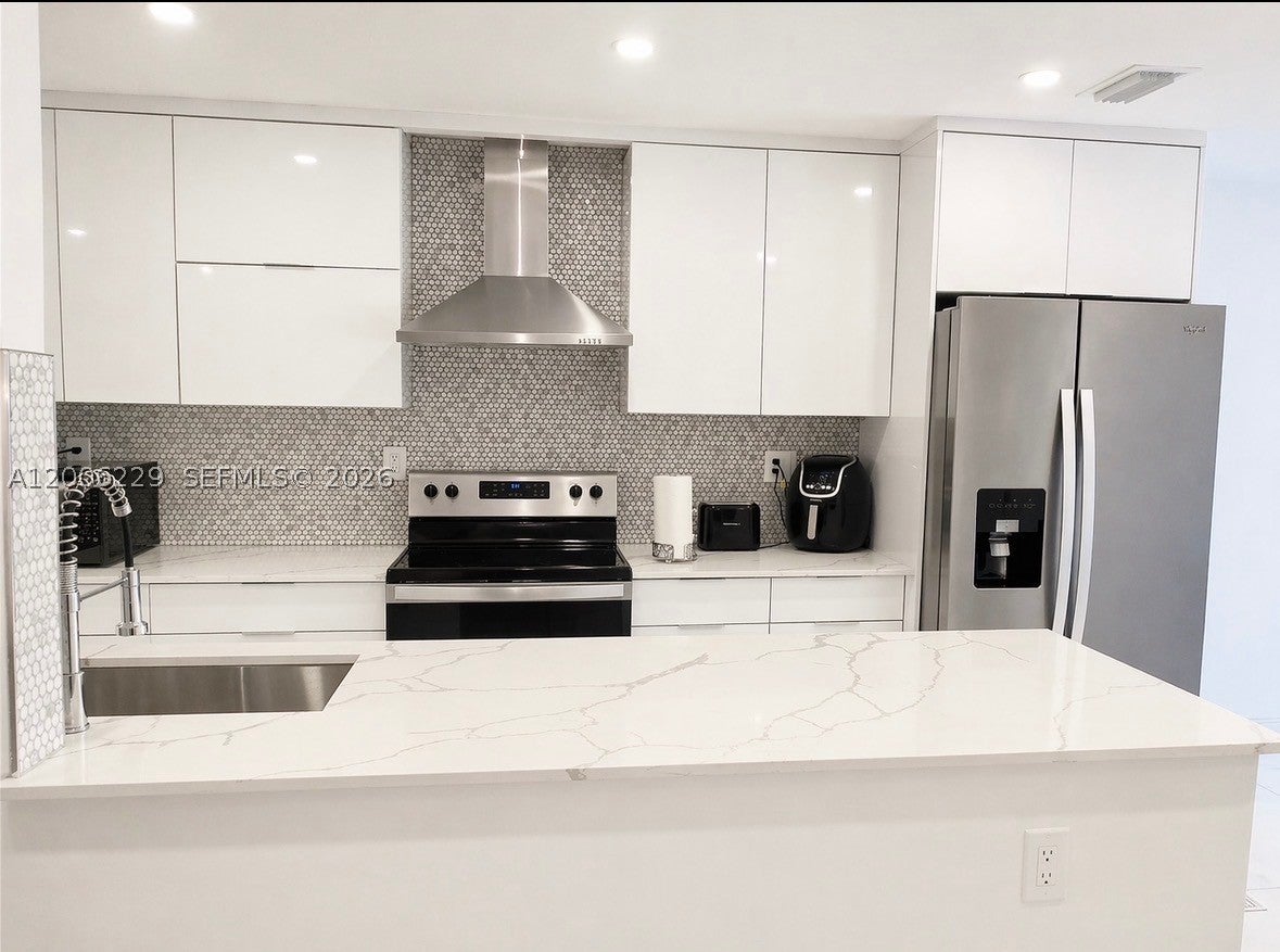 8224 NW 9th Ct 3, Plantation FL 33324