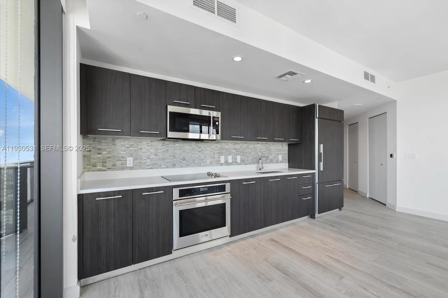 BRICKELL HEIGHTS WEST CON - Residential Lease