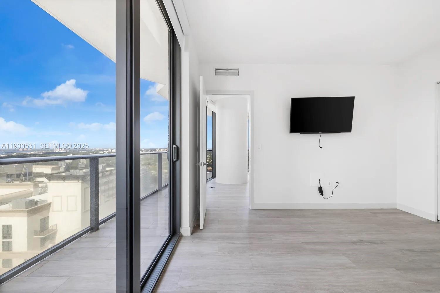 BRICKELL HEIGHTS WEST CON - Residential Lease