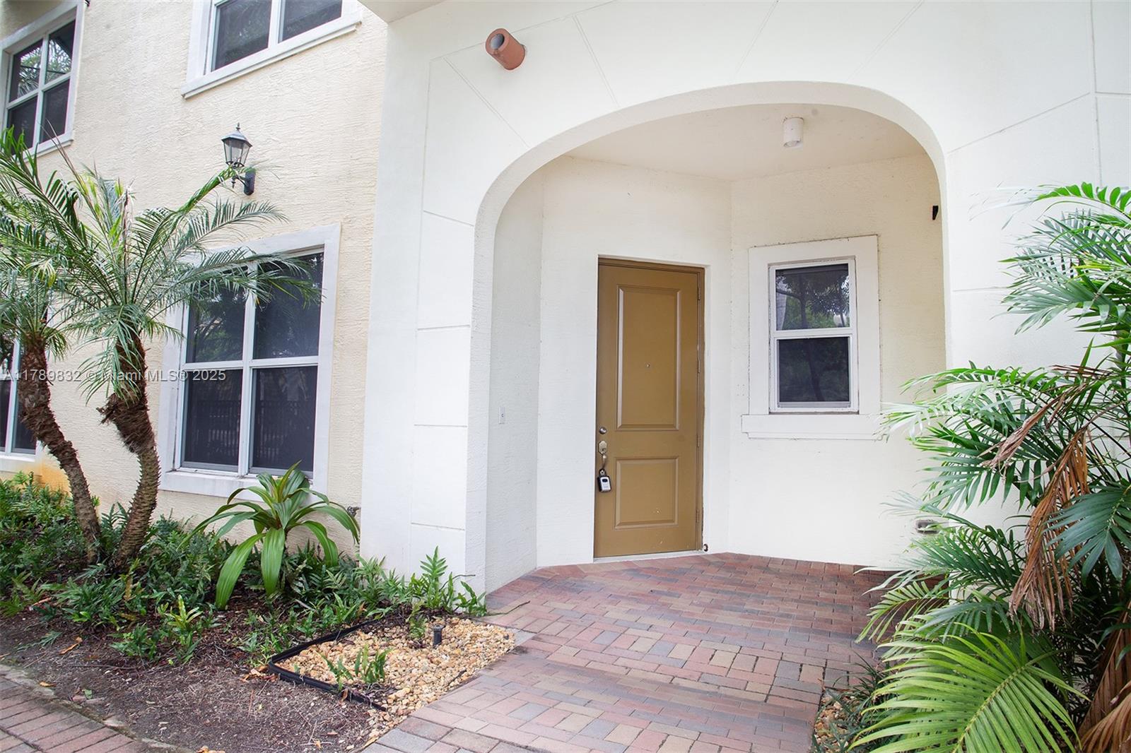Rental Property at Address Not Disclosed, Pembroke Pines, Miami-Dade County, Florida - Bedrooms: 3 
Bathrooms: 3  - $3,500 MO.