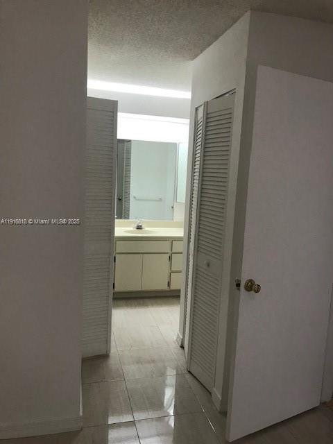 KENLAND WALK CONDO III - Residential Lease