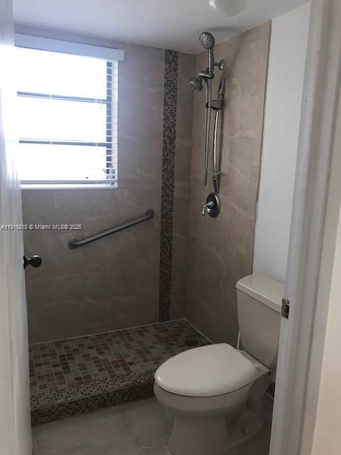 KENLAND WALK CONDO III - Residential Lease