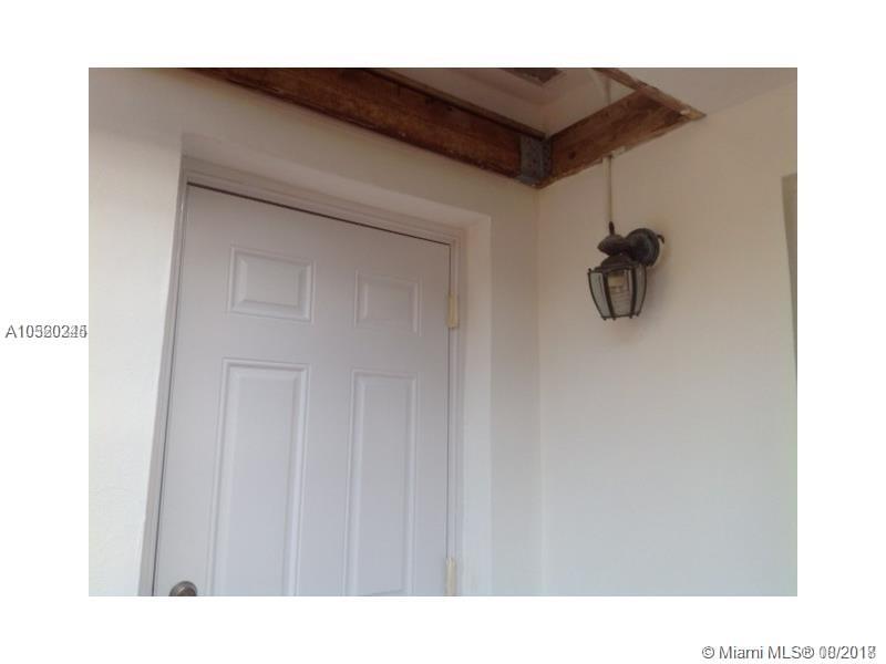 LAKE ROYAL EAST - Residential