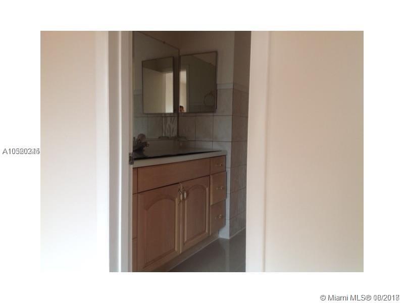 LAKE ROYAL EAST - Residential