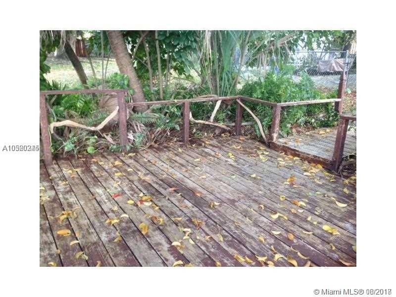 LAKE ROYAL EAST - Residential