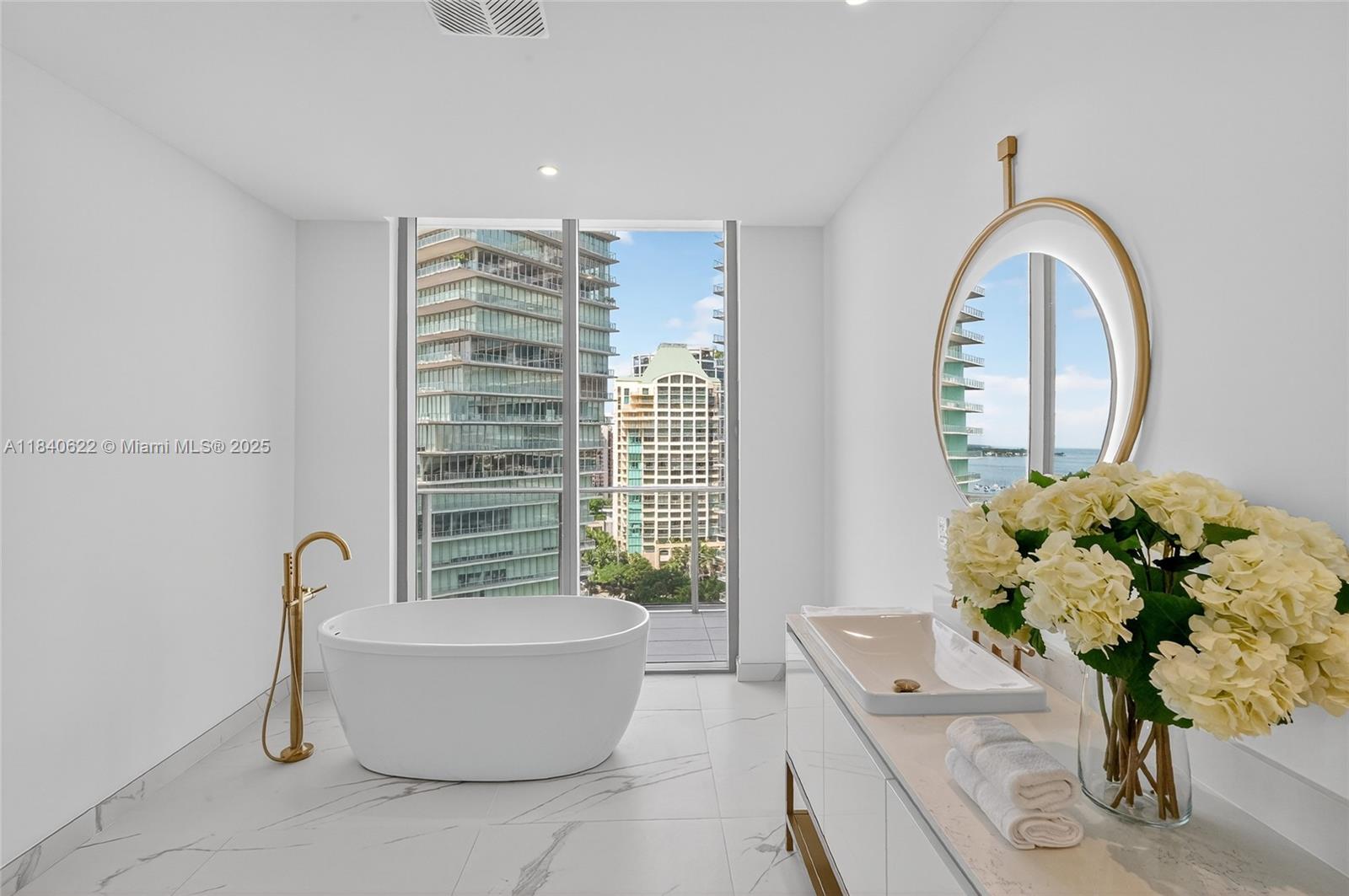 2655 SOUTH BAYSHORE DRIVE - Residential