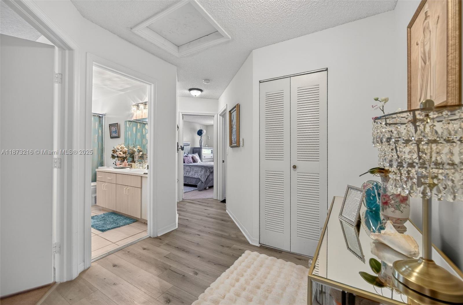 BISCAYNE POINT SOUTH - Residential