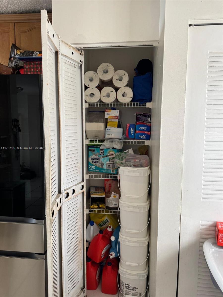 LAKE POINTE SEC 1 - Residential