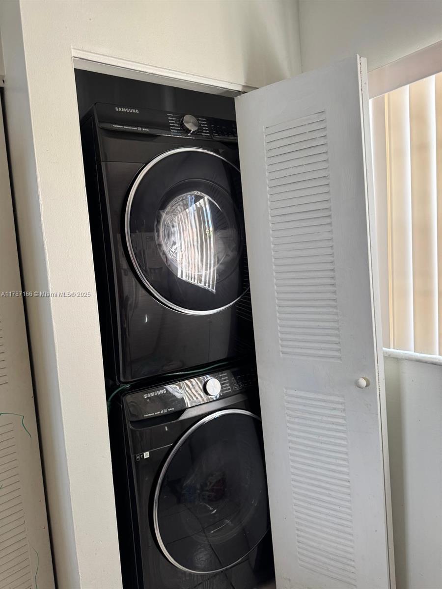 LAKE POINTE SEC 1 - Residential