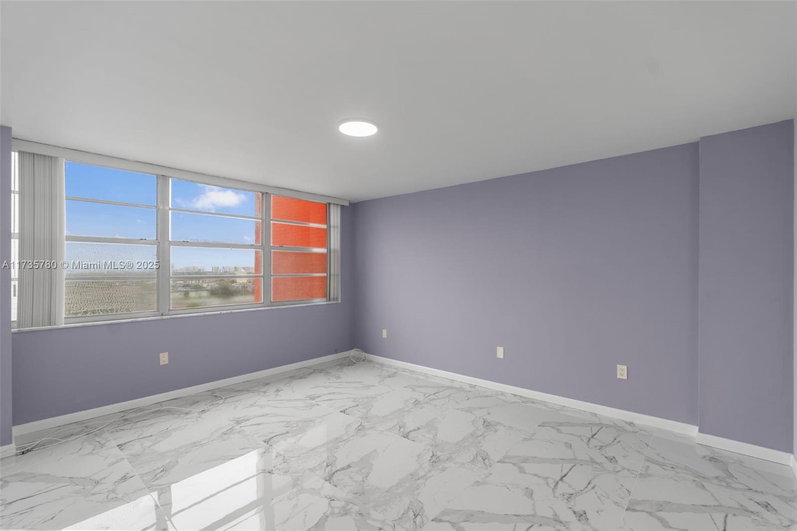 BUCKLEY TOWERS CONDO - EA - Residential