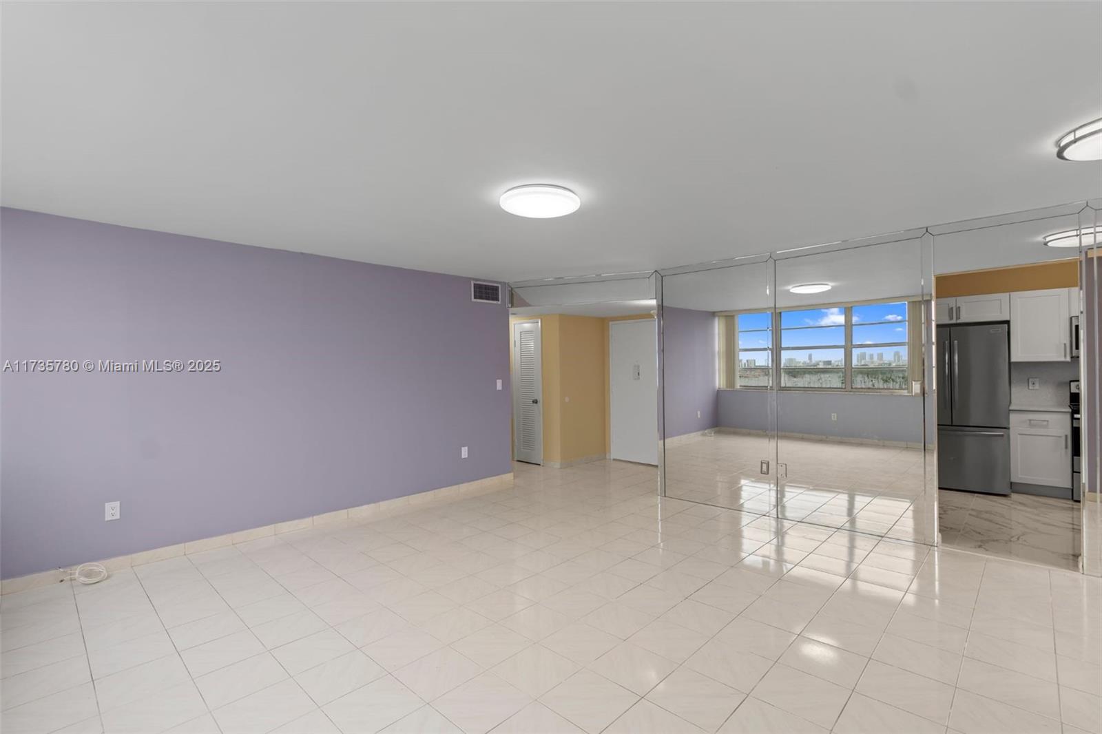 BUCKLEY TOWERS CONDO - EA - Residential