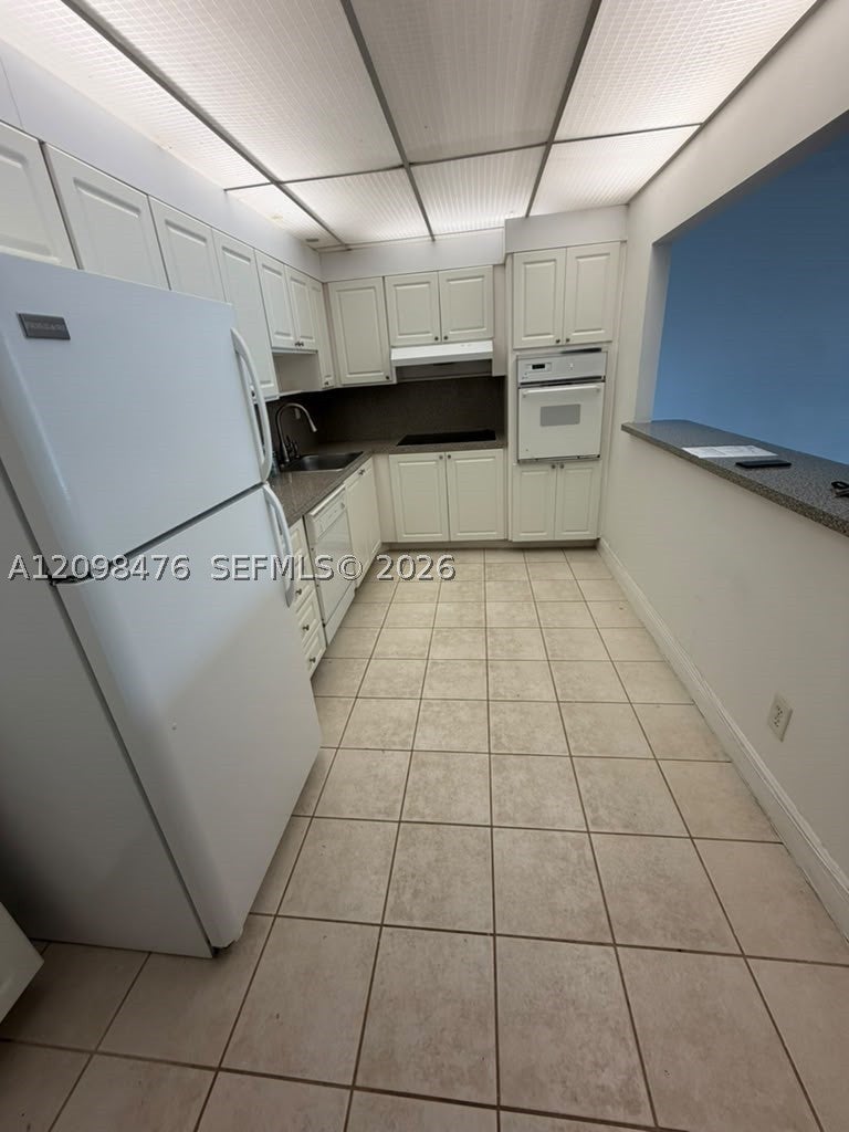 19380 Collins Ave 218