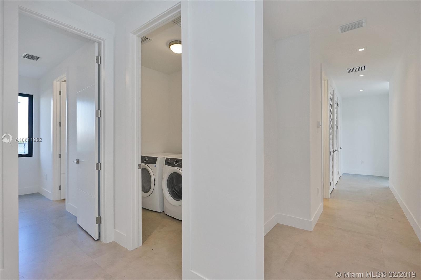 WESTON ESTATES BOTANIKO - Residential Lease