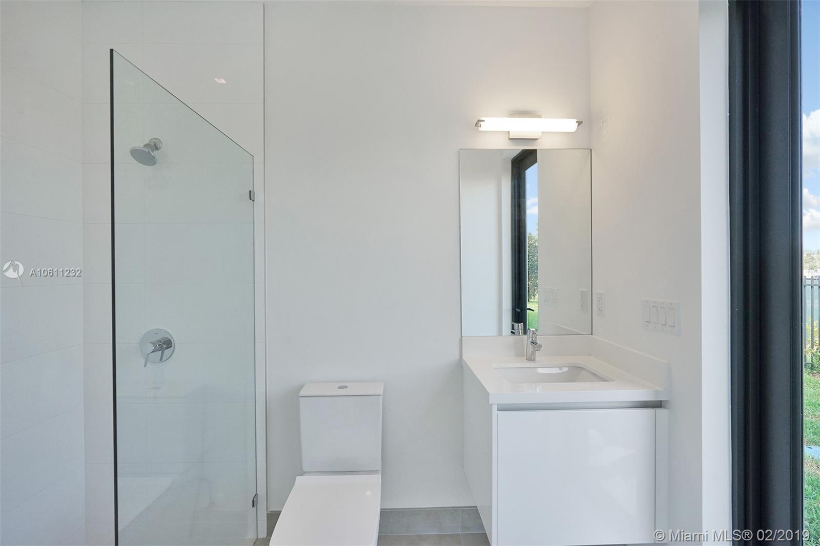 WESTON ESTATES BOTANIKO - Residential Lease