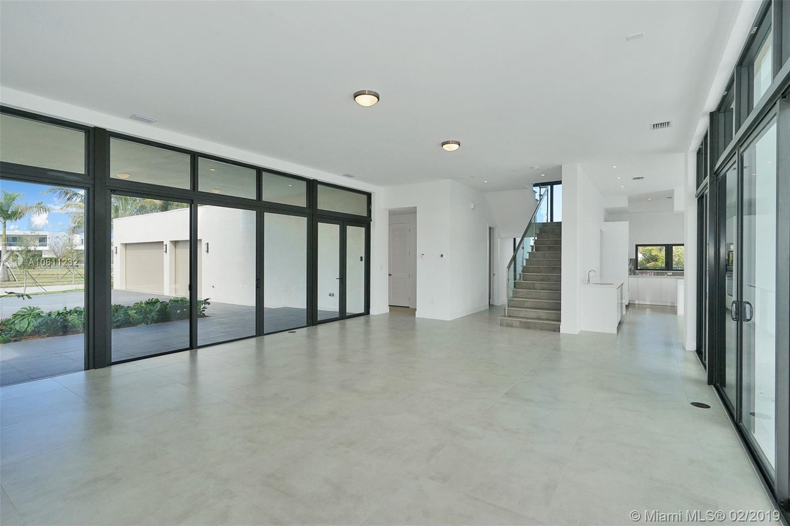 WESTON ESTATES BOTANIKO - Residential Lease