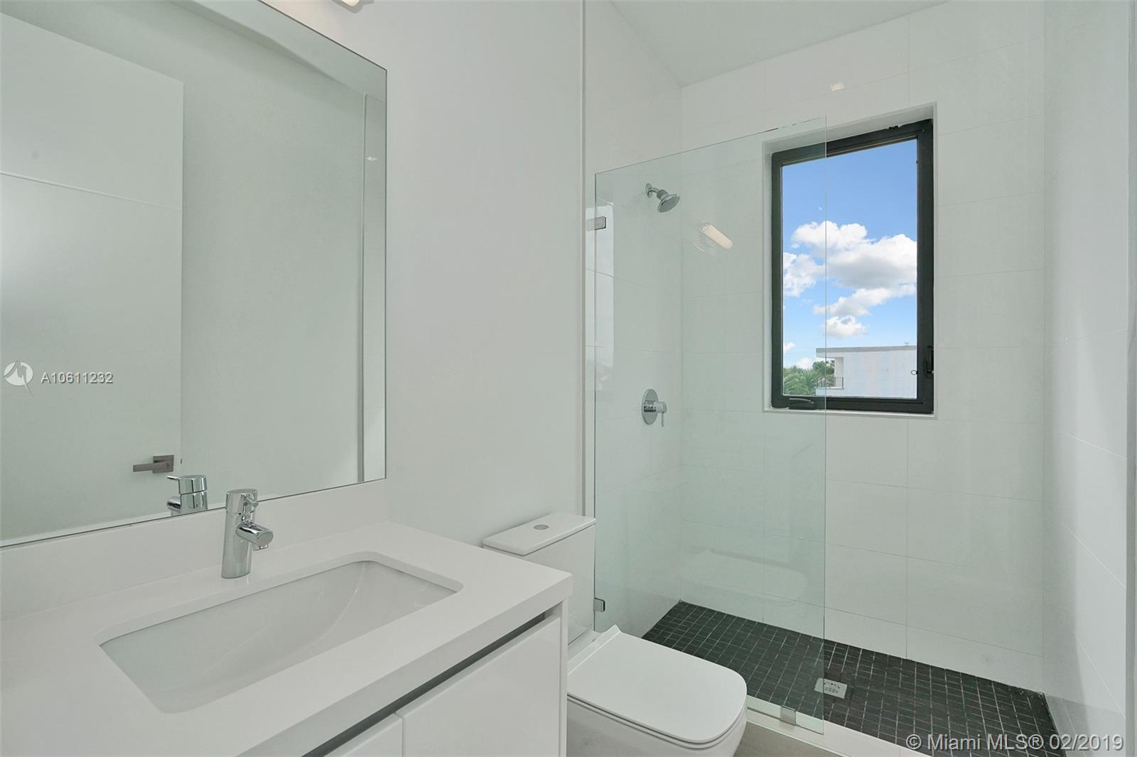 WESTON ESTATES BOTANIKO - Residential Lease