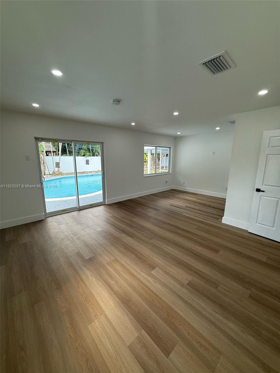 BEL AIRE SEC 3 - Residential Lease