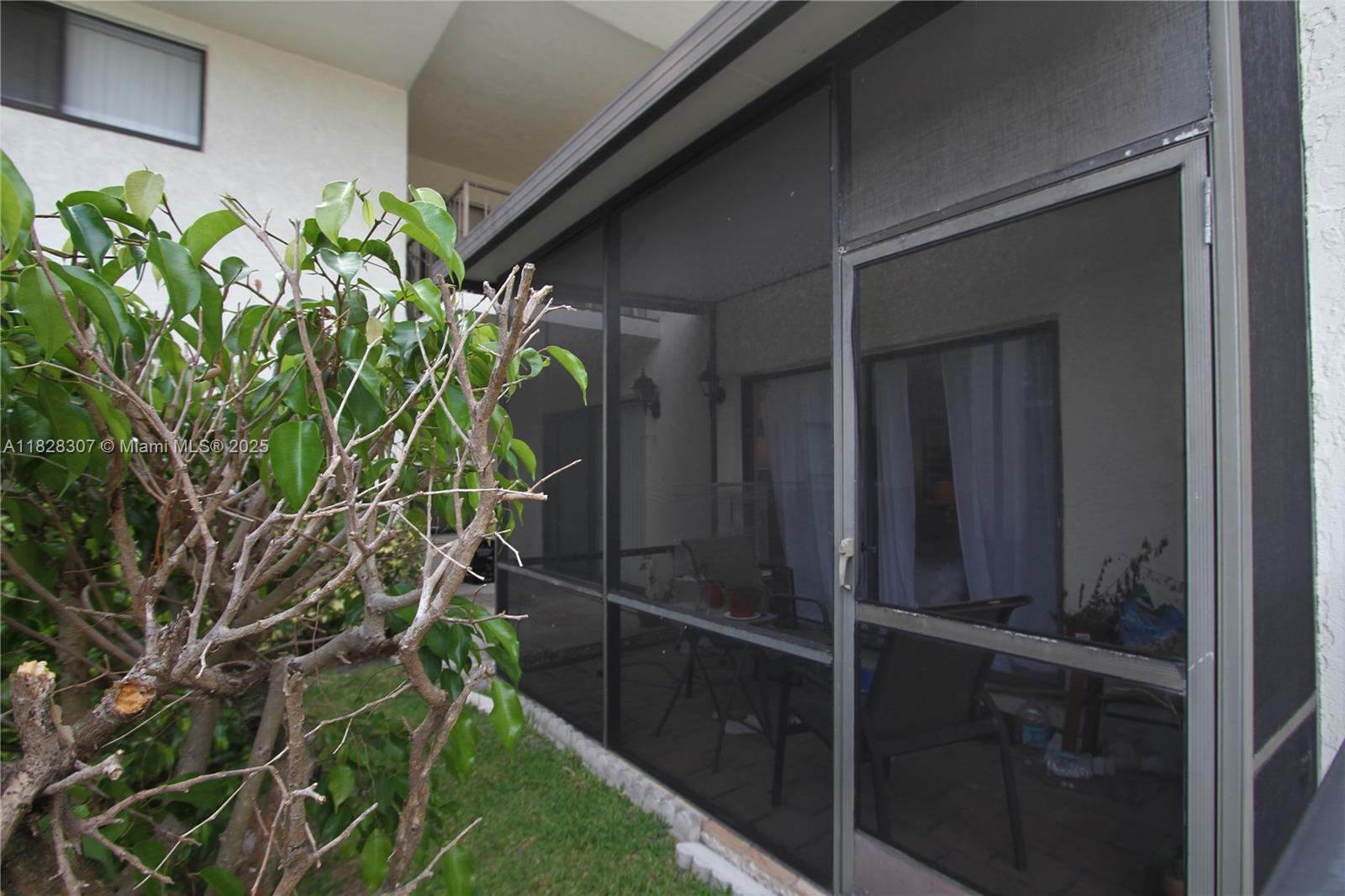 CENTRE HILL COURTS CONDO - Residential