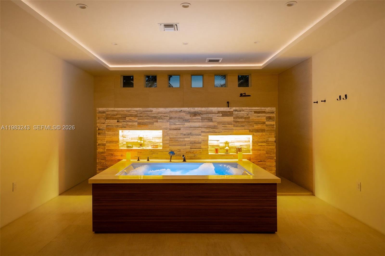 COUNTRY GROVE ESTATES - Residential