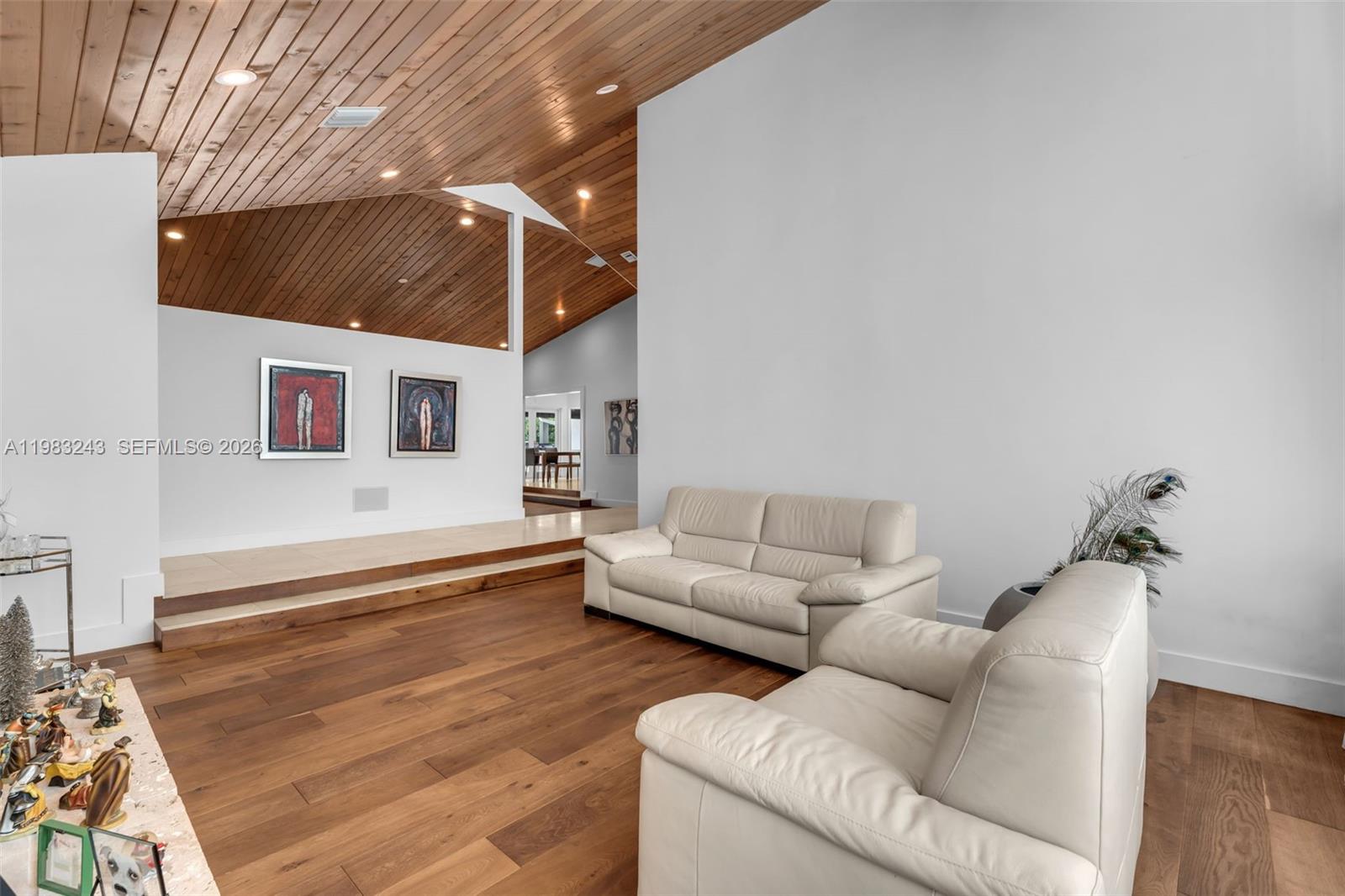 COUNTRY GROVE ESTATES - Residential