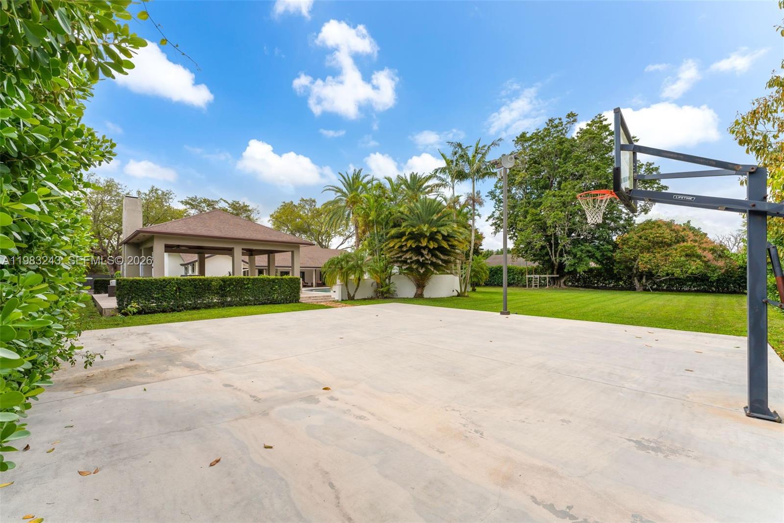 COUNTRY GROVE ESTATES - Residential