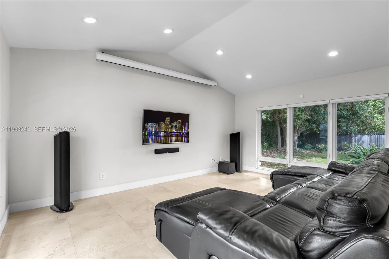 COUNTRY GROVE ESTATES - Residential