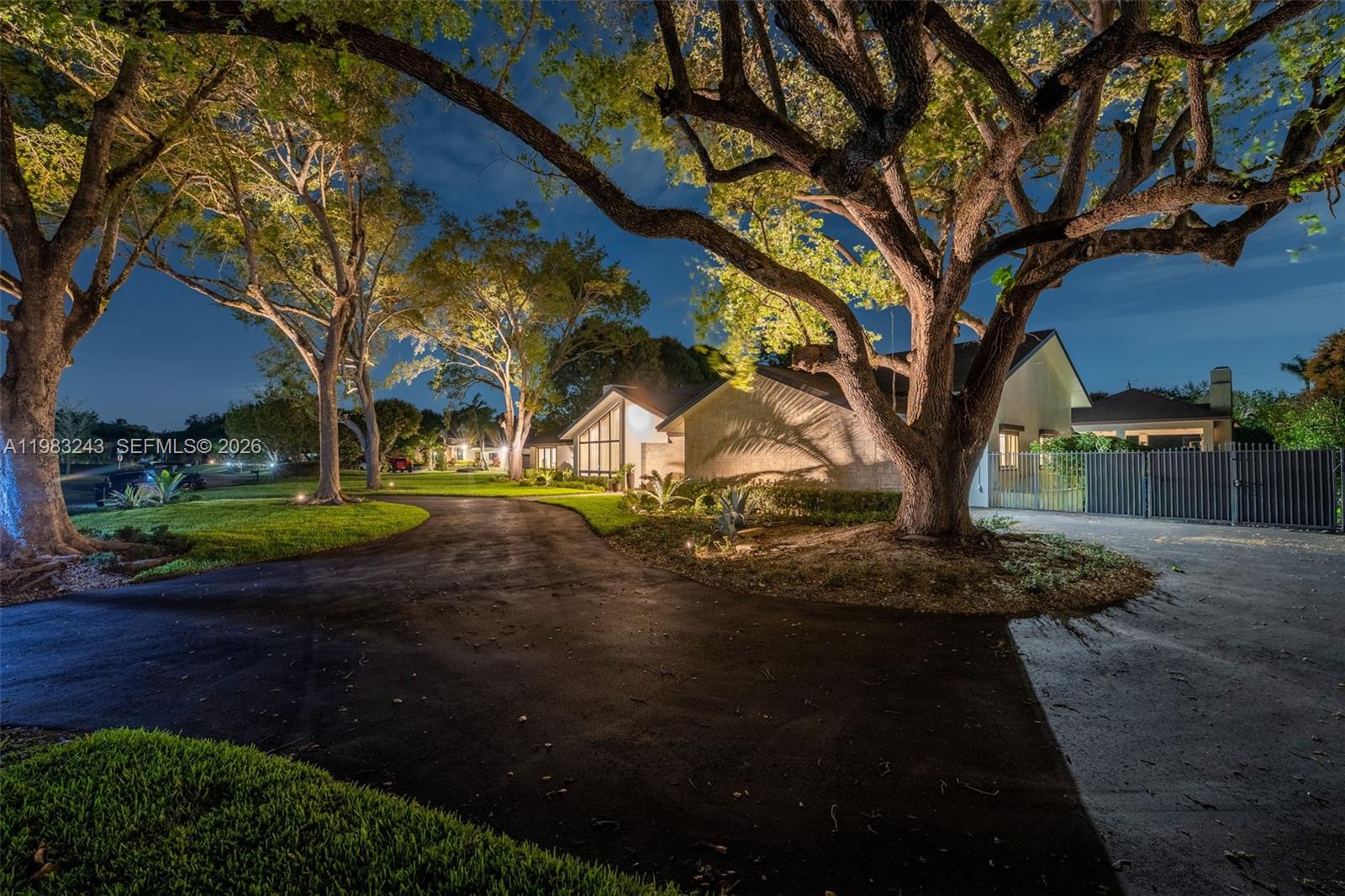 COUNTRY GROVE ESTATES - Residential