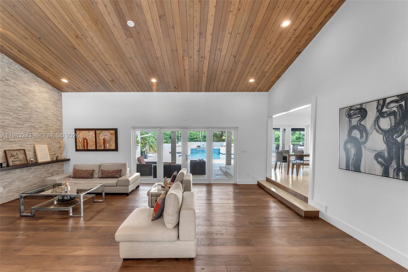 COUNTRY GROVE ESTATES - Residential