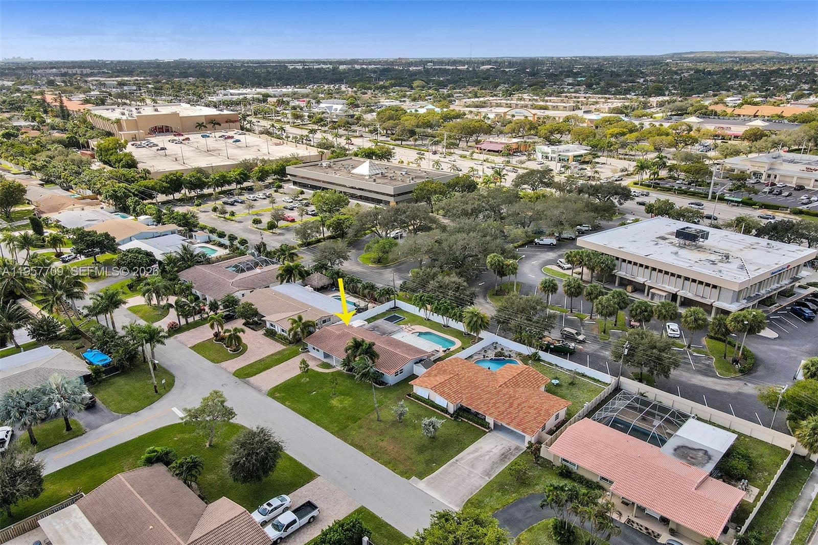 LOIS LANE - Residential