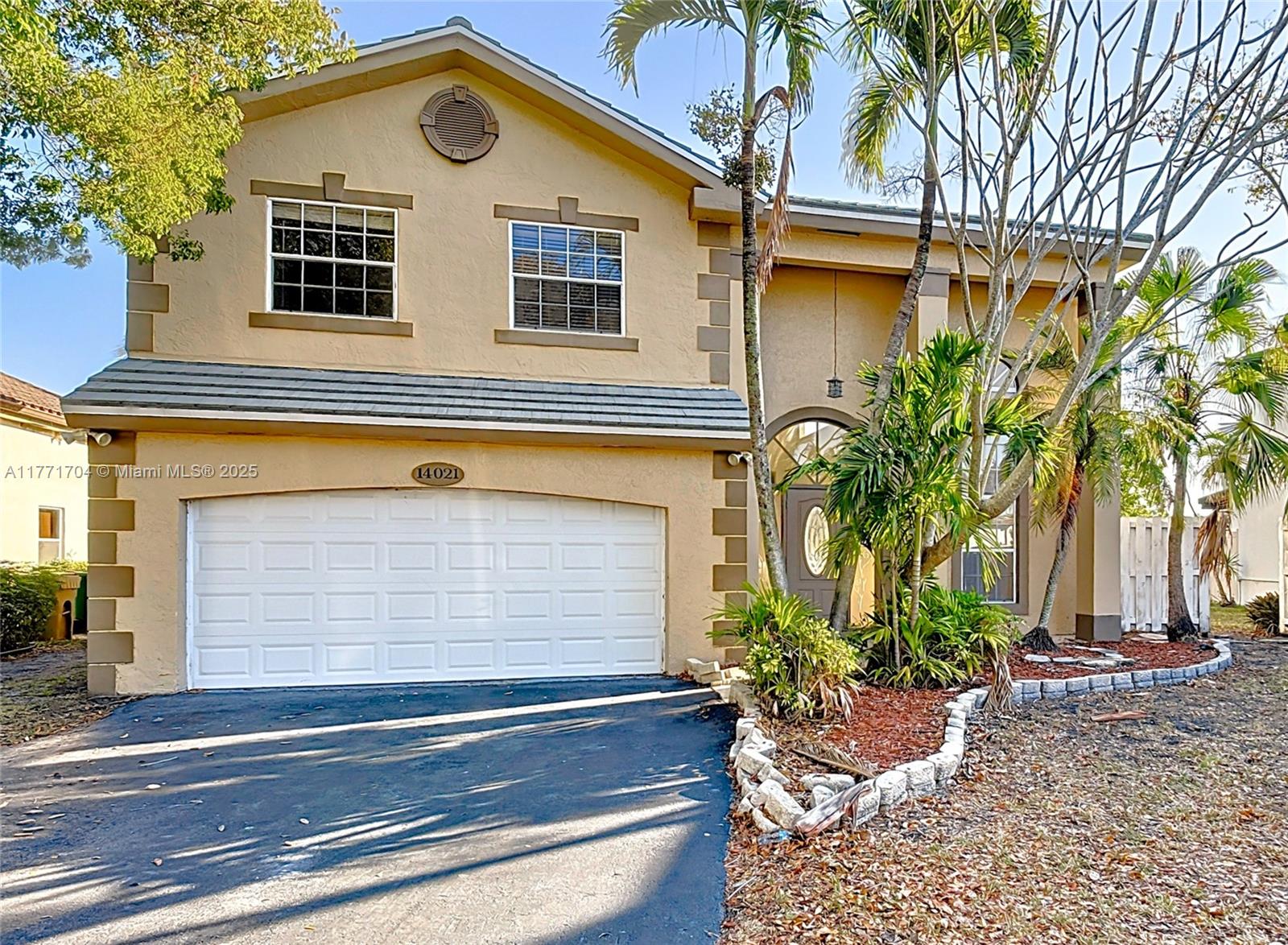 Property for Sale at Address Not Disclosed, Davie, Broward County, Florida - Bedrooms: 4 
Bathrooms: 3  - $679,900