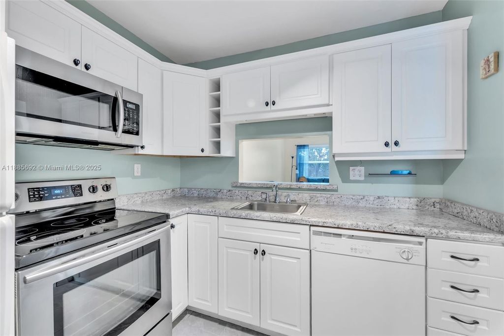 Photo of 5000 NW 36th St #506, Lauderdale Lakes, FL 33319 (MLS # A11885692)