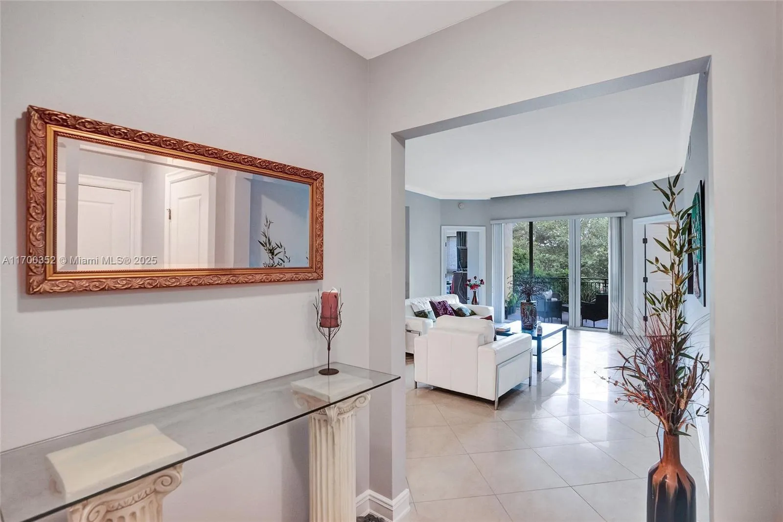 Weston, Florida 33331, United States, 2 Bedrooms Bedrooms, ,3 BathroomsBathrooms,Residential,Pending,30011