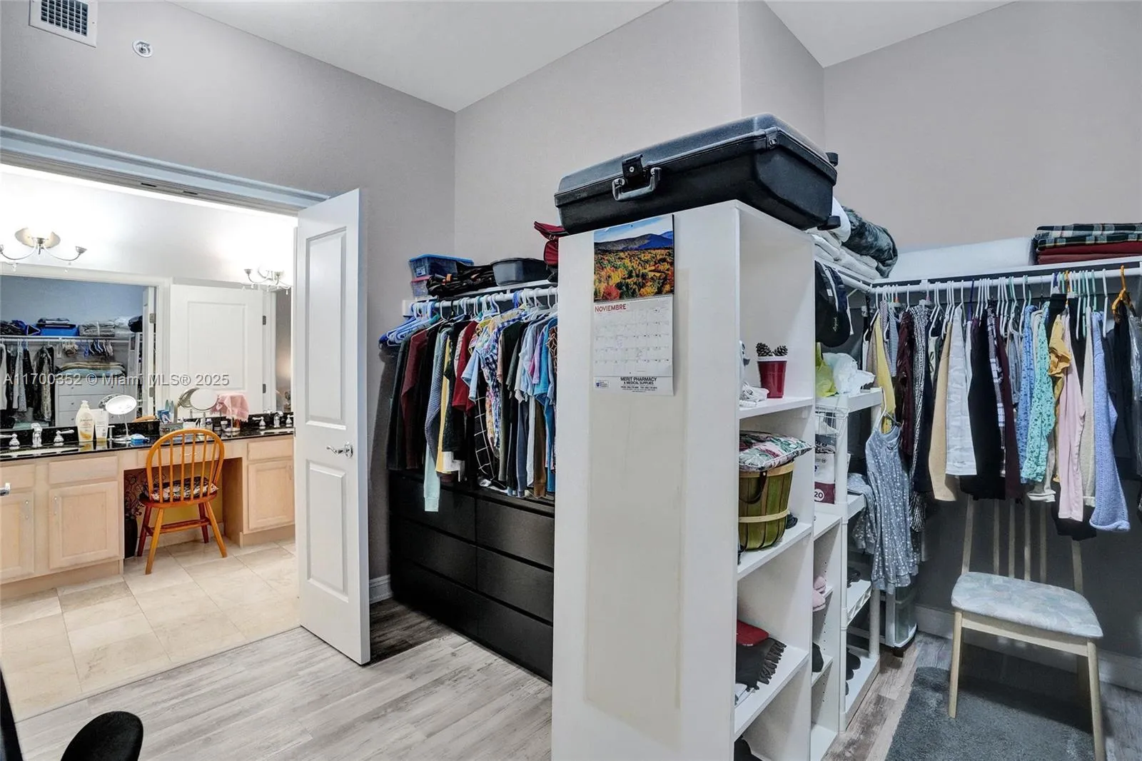 Weston, Florida 33331, United States, 2 Bedrooms Bedrooms, ,3 BathroomsBathrooms,Residential,Pending,30011